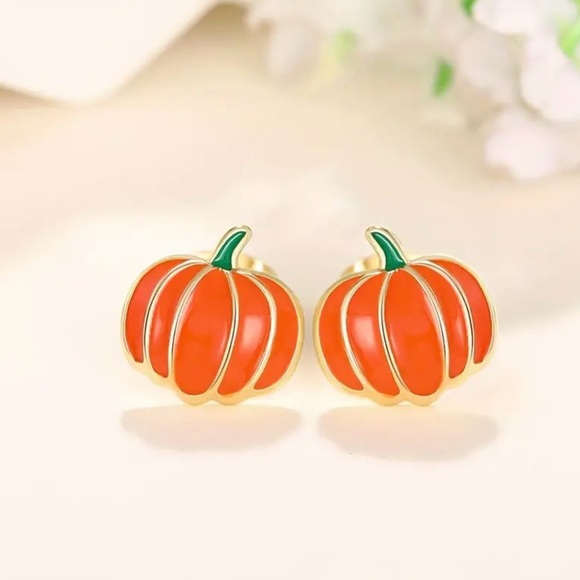 Jewelry - NWT Pumpkin Stud Earrings